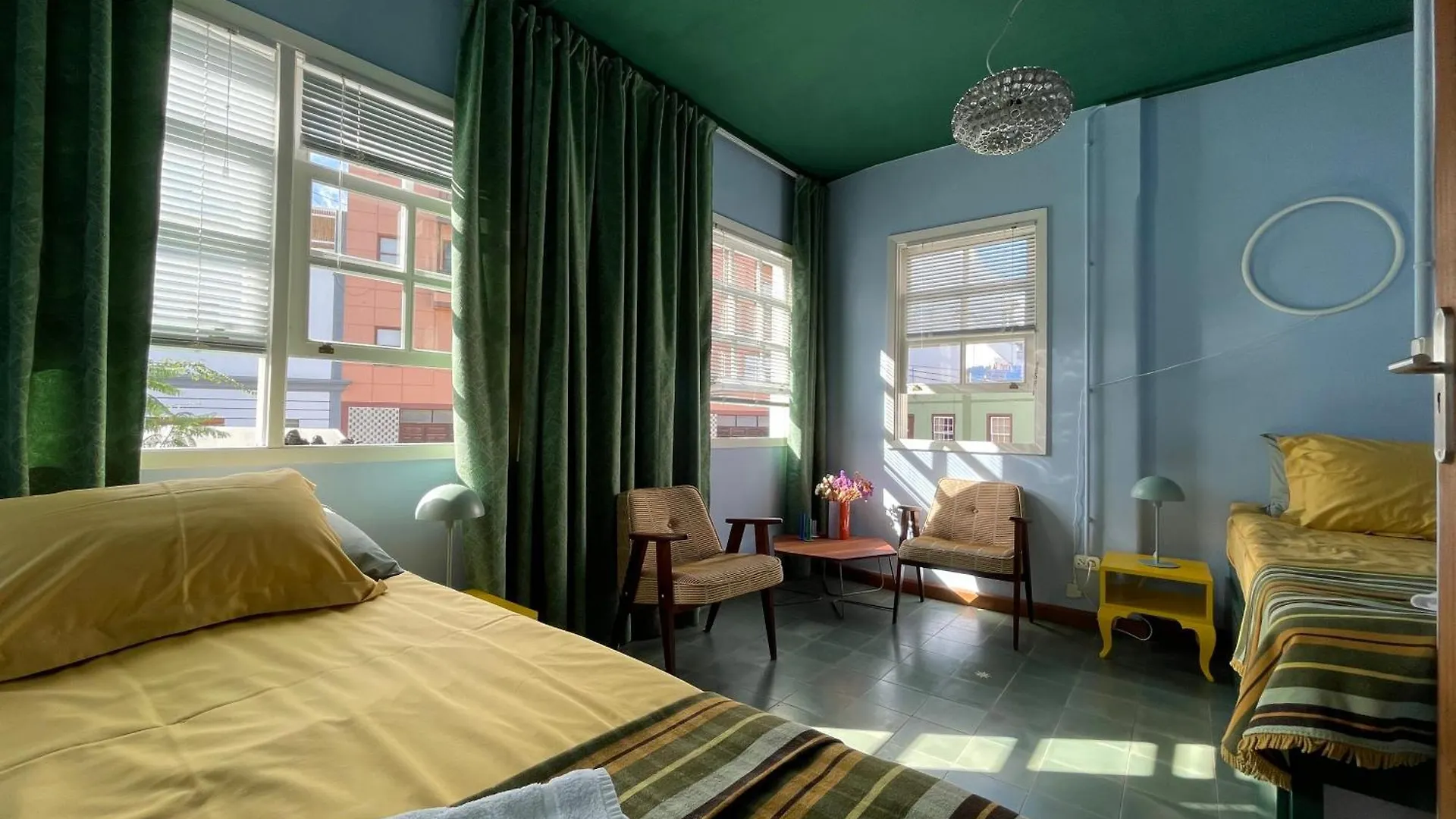 ホステル Hostal Bubango San Andres  スペイン